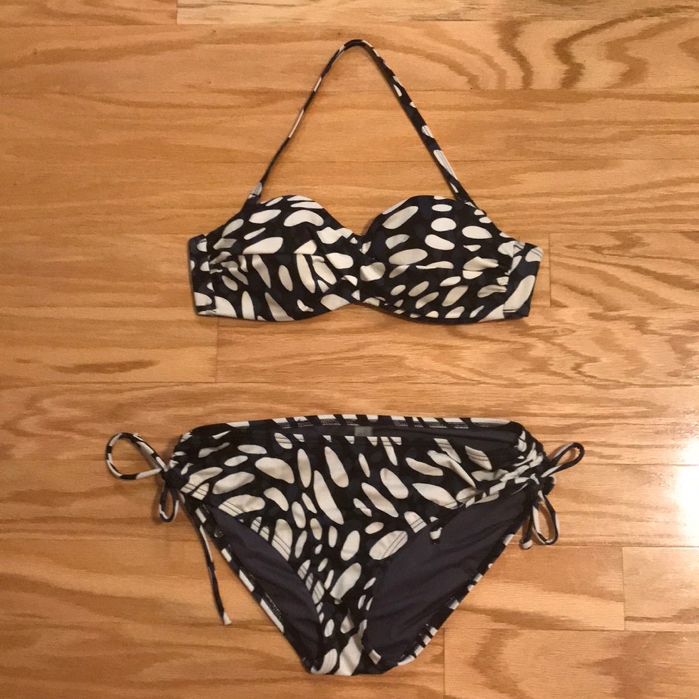 Victoria’s Secret size M polka dot bikini